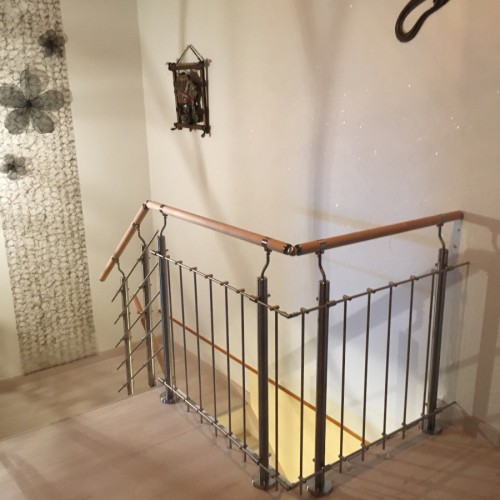 Rénovation d&rsquo;un ancien escalier bois